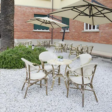 Отель Casa Per Ferie Il Pioppo *